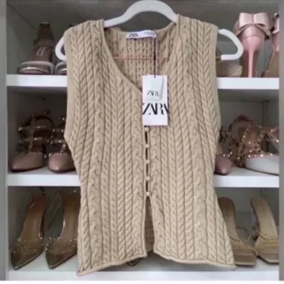 NWT CABLE KNIT TOP Size Small - Picture 6 of 9